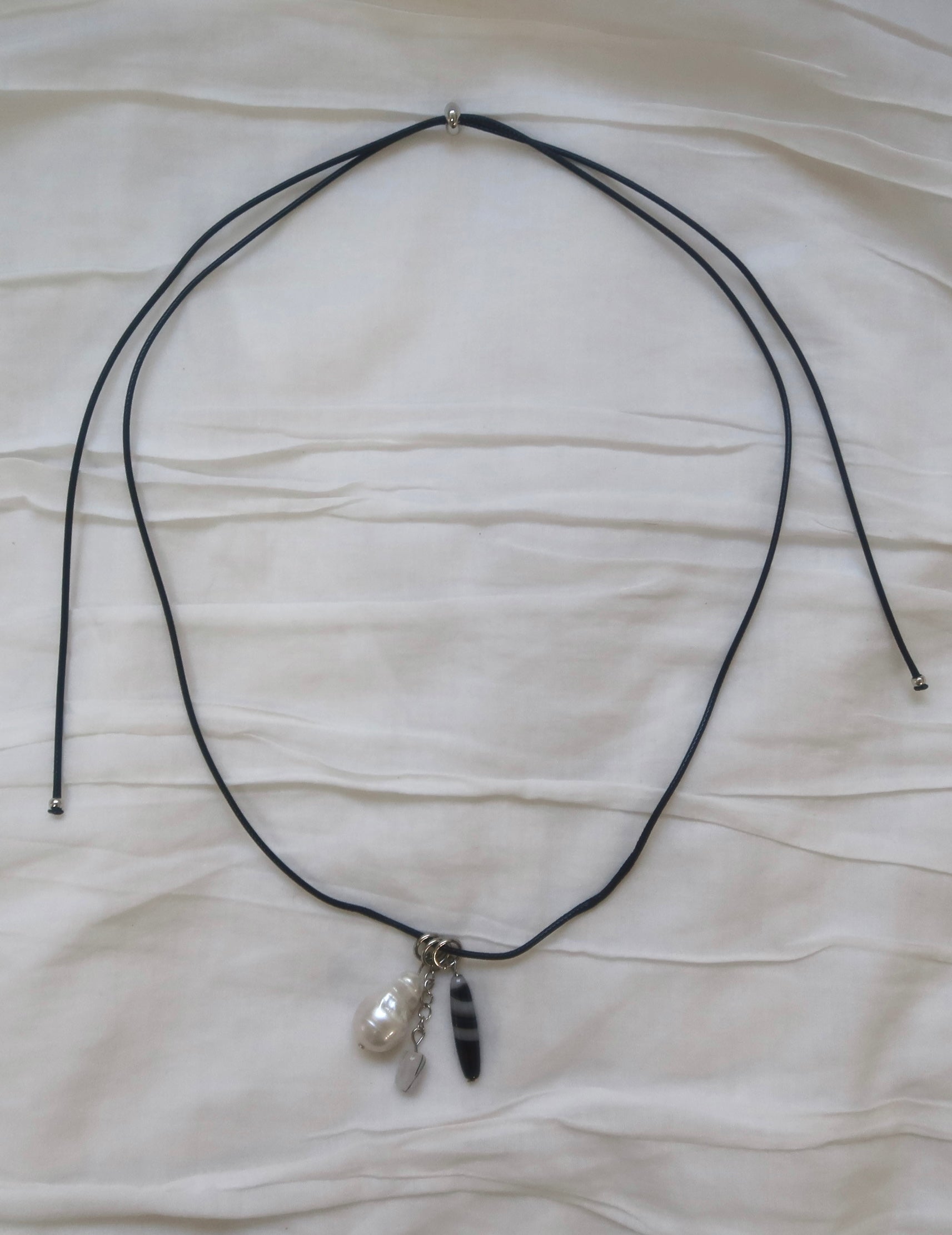 Perle Tether Necklace